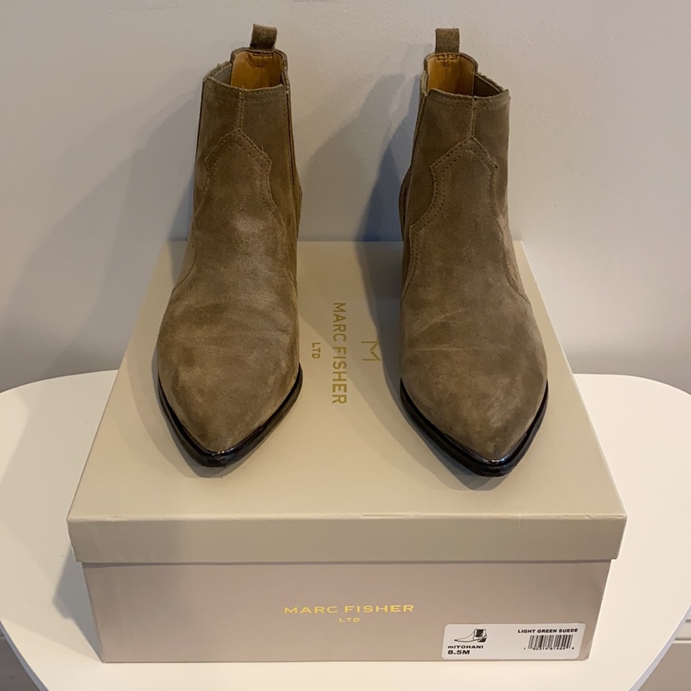 Marc Fisher Yohani Boot Tan Suede Booties Size 8.5